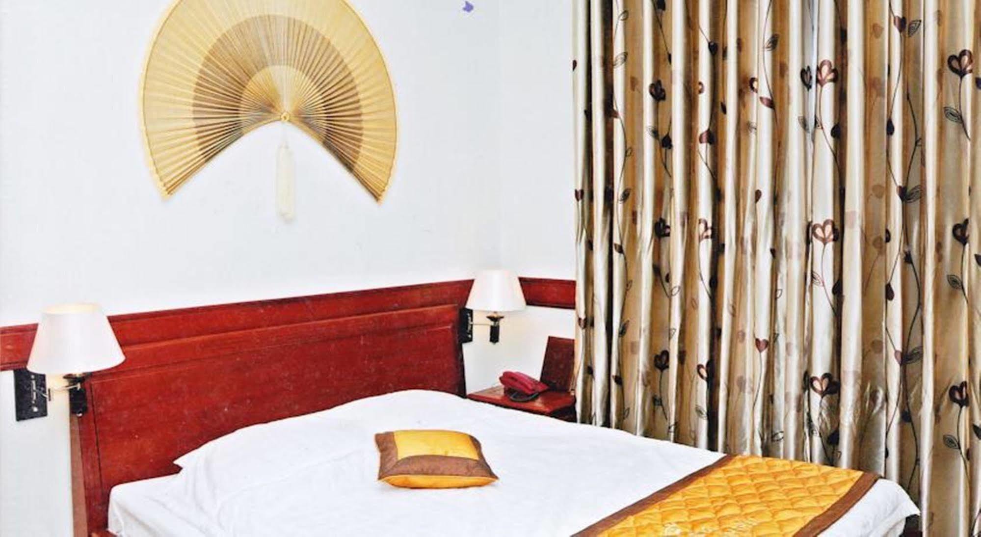 Hoang Thanh Thuy Airport Hotel 1 - Gan Am Thuc Dem Cho Hoang Hoa Tham Ho Chi Minh-byen Eksteriør bilde