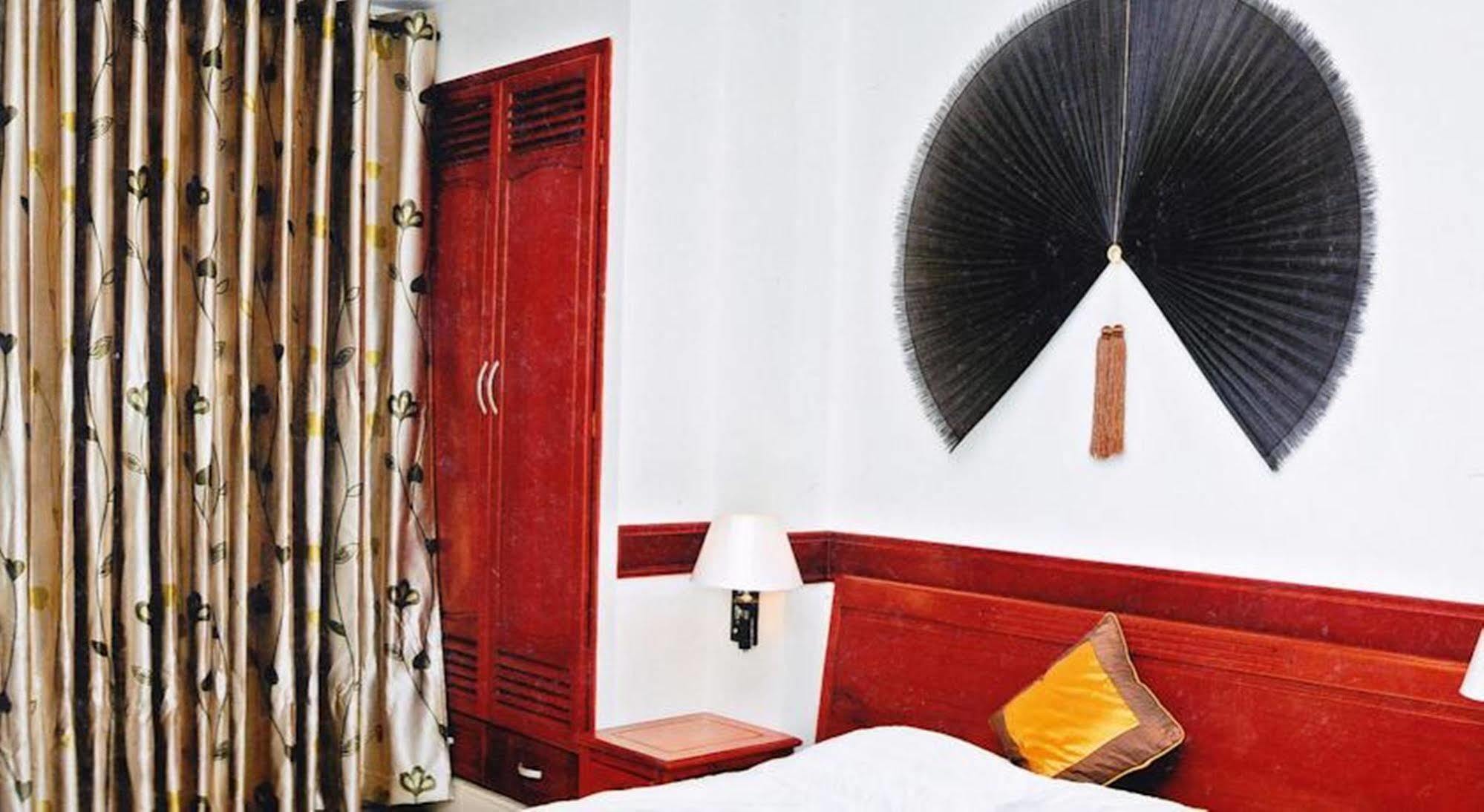 Hoang Thanh Thuy Airport Hotel 1 - Gan Am Thuc Dem Cho Hoang Hoa Tham Ho Chi Minh-byen Eksteriør bilde