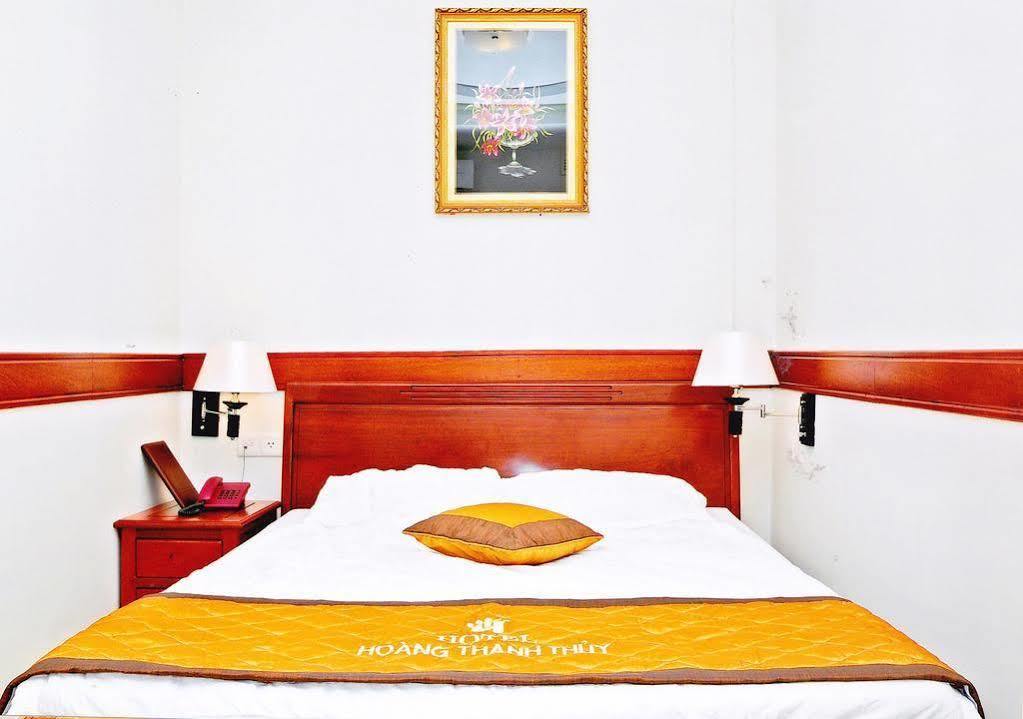 Hoang Thanh Thuy Airport Hotel 1 - Gan Am Thuc Dem Cho Hoang Hoa Tham Ho Chi Minh-byen Eksteriør bilde